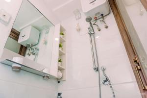 Well Design and Comfy Studio at Sky House BSD Apartment By Travelio