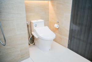 Comfort Living Studio Apartment Carstensz Residence By Travelio