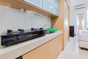 Great Choice and Cozy Studio Apartment B Residence By Travelio