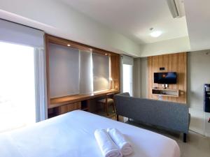 Big Studio at Apartment Mustika Golf Residence By Travelio