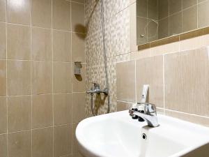 Enjoy Living Studio at Enviro Apartment By Travelio