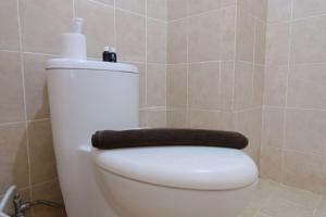 Best Studio Apartment at Pinewood Jatinangor By Travelio