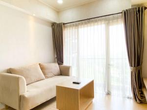 Best Deal and Comfortable 2BR Oasis Cikarang Apartment By Travelio
