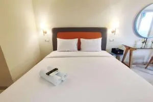 Elegant and Homey Studio at Marquis de Lafayette Apartment By Travelio - Jepara