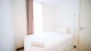 Comfortable Living 2BR at Anderson Supermall Mansion Apartment By Travelio