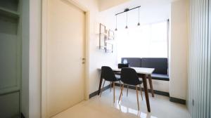 Comfortable Living 2BR at Anderson Supermall Mansion Apartment By Travelio