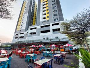 Good and Restful Studio (No Kitchen) at Sentraland Medan Apartment By Travelio