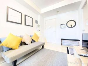 Cheerful and Homey 2BR Apartment at Parahyangan Residence By Travelio