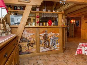 Chalet 8 pièces, 16 pers, proche village, parking, WiFi, animaux admis - FR-1-676-112
