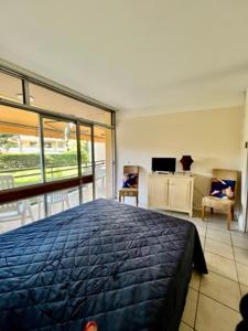 Studio agreable avec parking privé