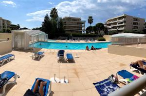 Studio agreable avec parking privé