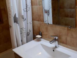 Studio Mezzanine, Châtel - Proche Village et Remontées, 4 Pers., Parking, Balcon, Cuisine équipée - FR-1-676-161