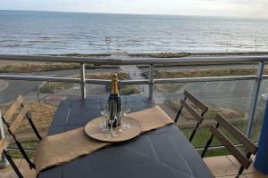 Appartement vue mer - accès direct à la plage - 4 à 5 personnes