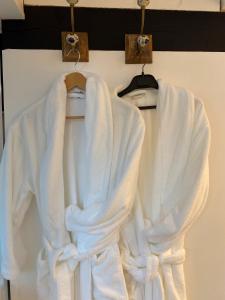 Maisons d'hotes DOMAINE DE C : Chambre Double Deluxe avec Lit d'Appoint