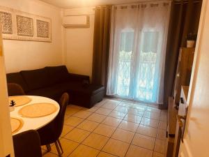 Calpe apartamento acogedor recien mejorado centro playa wifi aire