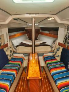 seuls à bord dans le golfe hebergement atypique