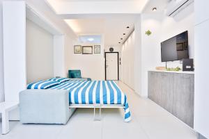 Studio Gem - Compact Comfort Redefined