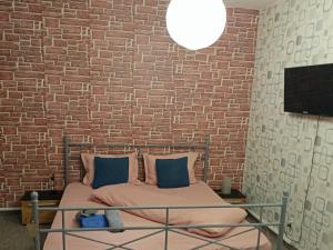 Apartment Happy June