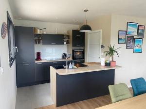 Maison moderne avec vue sur mer