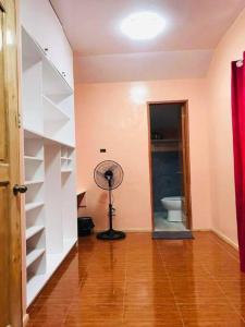 Fully furnished 3 Bedrooms 2 storey House!!