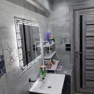 شقه فندقيةجديده بالقرب من سيتى ستارز