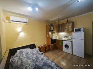 Apartment in the Center 2