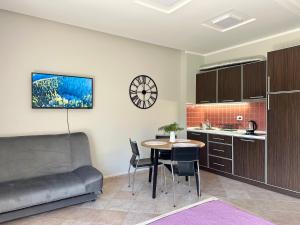 Studio with Sea View room in Villa Risan Apartments