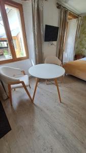 Appartements Chez Christine Et Fabrice : photos des chambres