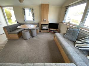 Whitecliff Bay Holiday Park - Most popular location near Pools, Clubs and Beach