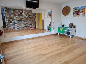 Maisons de vacances Artist house with piano and charming garden : photos des chambres