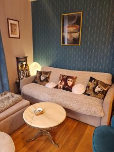 Artist house with piano and charming garden