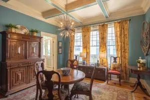 Midtown Central Gardens Bungalow - هورن ليك