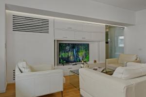 EDES Central Suite Perfect Location & Modern