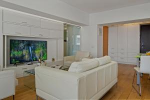 EDES Central Suite Perfect Location & Modern