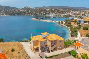 Niovi Seaview Apartments