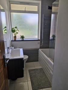 Bright Spacious Airy 2 Bed Flat