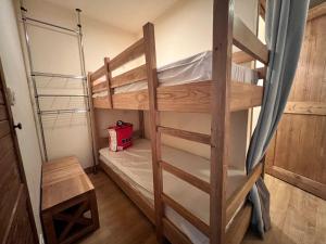 Appartements Apparts au Coeur de St-Lary - Piscine Chauffee et Sauna : Appartement Standard