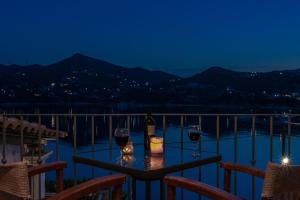 Niovi Seaview Apartments