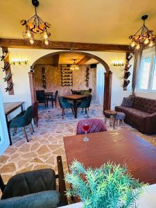 Gazdinstvo Popovic,Kucka Korita-Podgorica