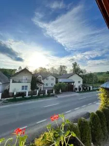 Pensiunea Casa Godja - Strîmtura