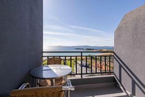 Double or Twin Room with Sea View room in Hotel Foxos