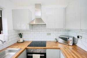 Studio Apartment (St Katherine’s and Wapping)