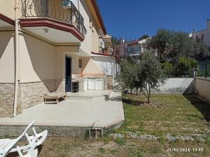 KADINLAR DENİZİ PLAJINDA full DENİZ MANZARALI VİLLA