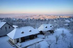 La Șura din Deal - Unguraş