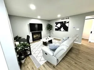 Cozy Modern Villa - نيو كاسل