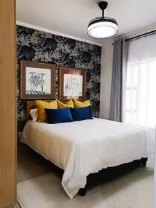 Khaya's Mhlanga Gem - Ottawa