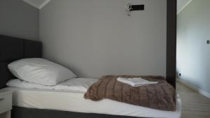 Raj nad jeziorem With Sauna Jacuzzi