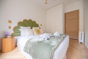 Luxury Flat Eiffel Tower View