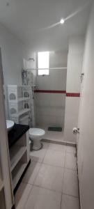 Apartaestudio con balcón a la piscina