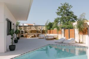 Emerald Harmony Villa with Private Pool & Jacuzzi